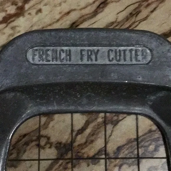 VINTAGE FRENCH FRY CUTTER - Picture 2 of 5